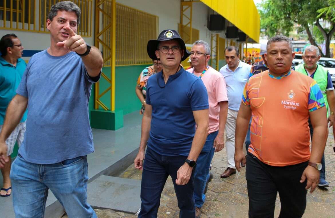 Prefeito David Almeida visita áreas afetadas pelas fortes chuvas deste sábado, (25)