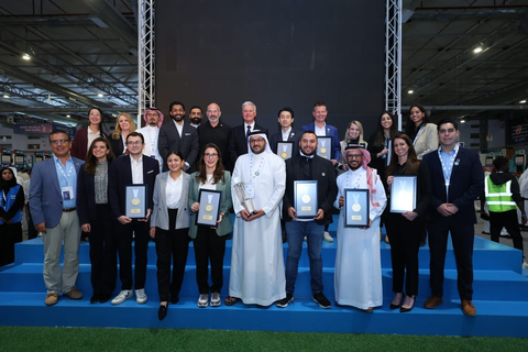 Empresa com sede na Arábia Saudita, White Helmet, escolhida como Campeã da Copa Mundial do Empreendedorismo 2022