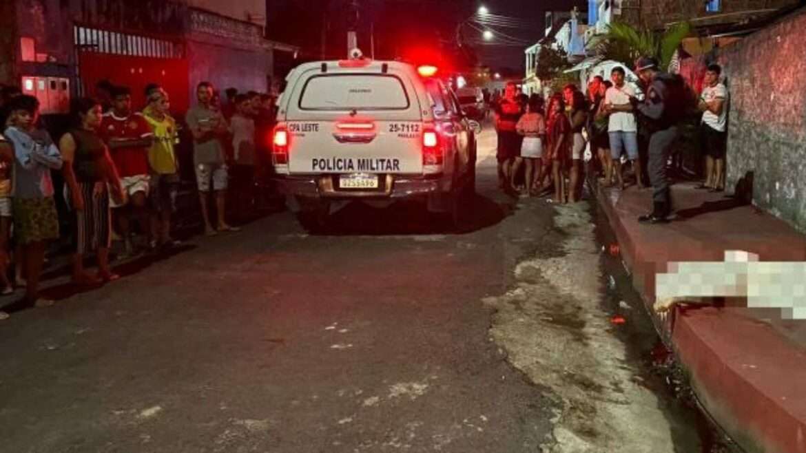 Homem é encontrado morto em sarjeta após tiroteio no bairro São José