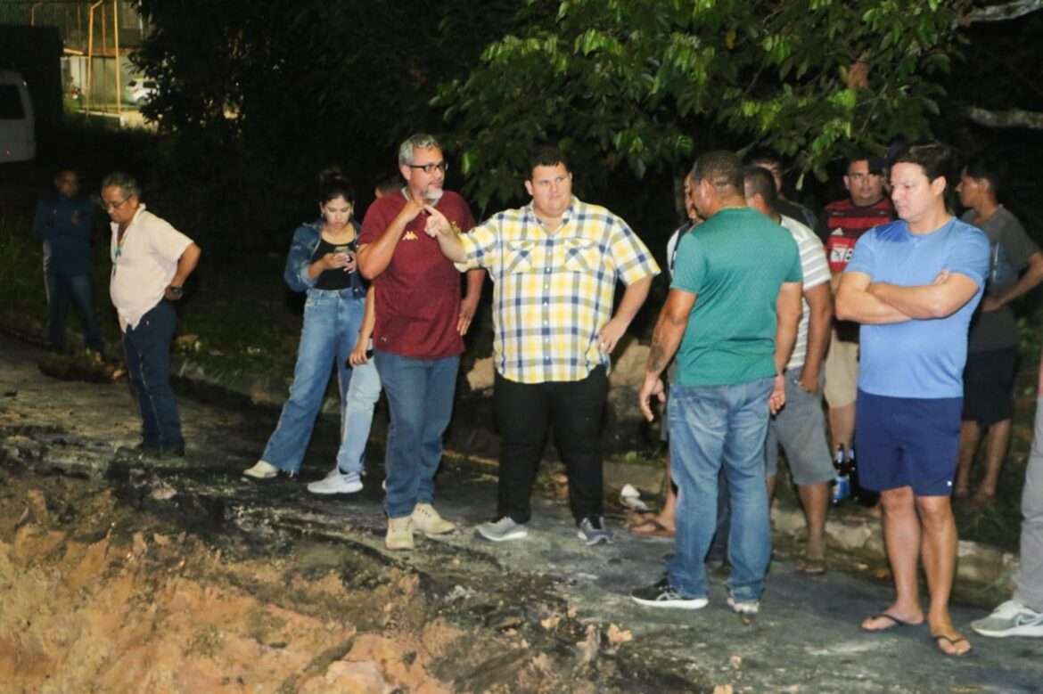 Em pronta-resposta, Prefeitura de Manaus realiza obra para fechar cratera no bairro Gilberto Mestrinho