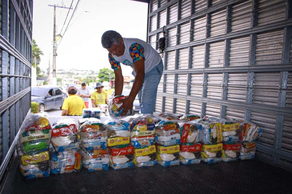 Prefeitura recebe doações da Grande Loja Maçônica do Amazonas destinadas às famílias do Jorge Teixeira