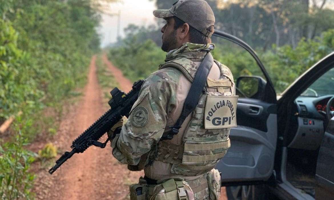 PF combate garimpo ilegal na Terra Indígena Sararé