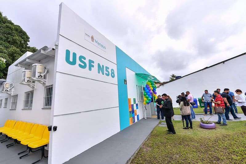 Prefeito destaca investimentos na saúde básica de Manaus durante entrega da 35ª UBS reinaugurada pela gestão