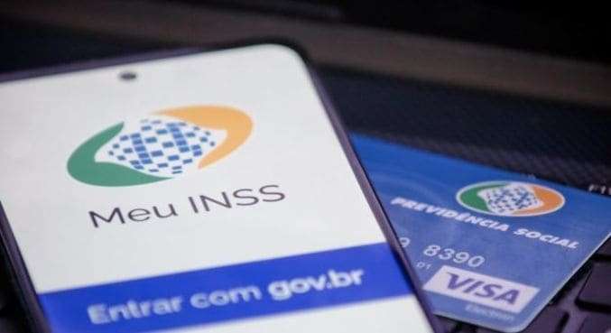 Família pode sacar aposentadoria do INSS de quem já morreu? Falso