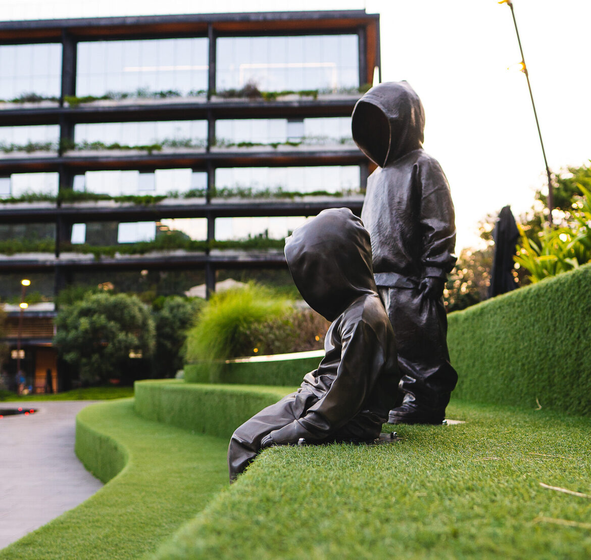 Passeio Primavera ganha galeria de arte a céu aberto