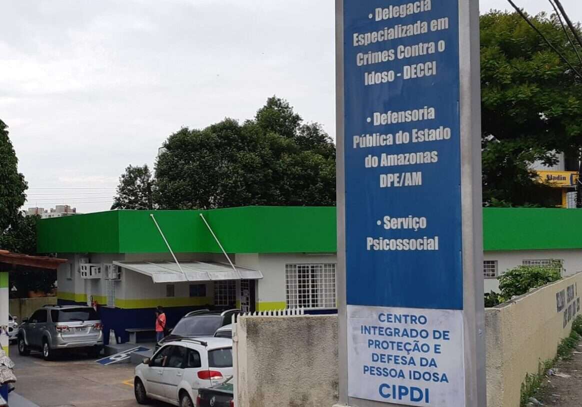 Polícia prende homem suspeito de estuprar e ameaçar ex-sogra de 65 anos, em Manaus