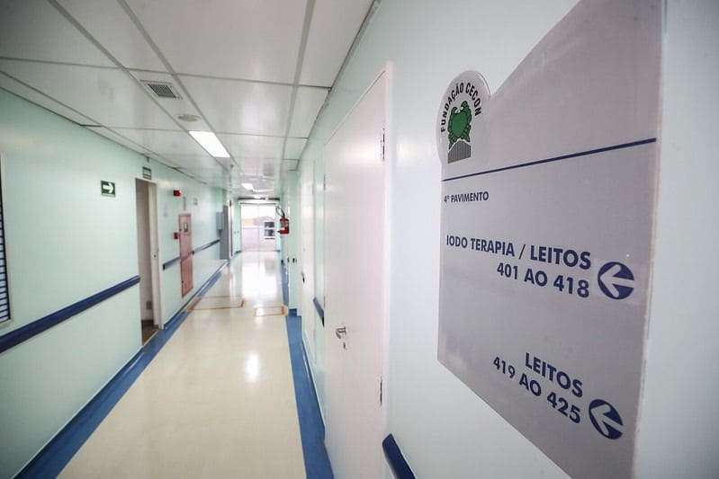 Cirurgia inédita, novos leitos e revitalização de Caimi marcam 100 dias do governo na área da Saúde