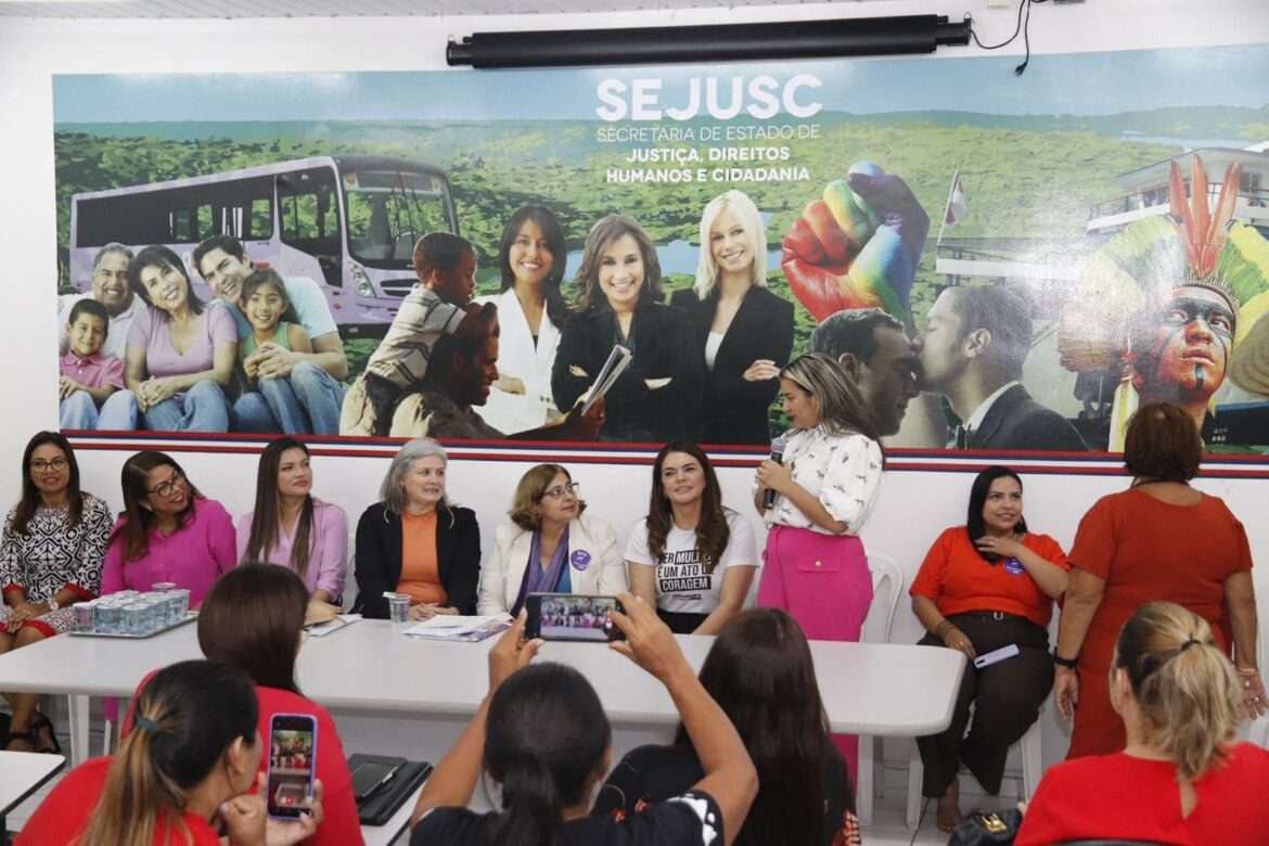 Ministra Cida Gonçalves conhece serviços do Governo do Amazonas para enfrentamento à violência contra as mulheres