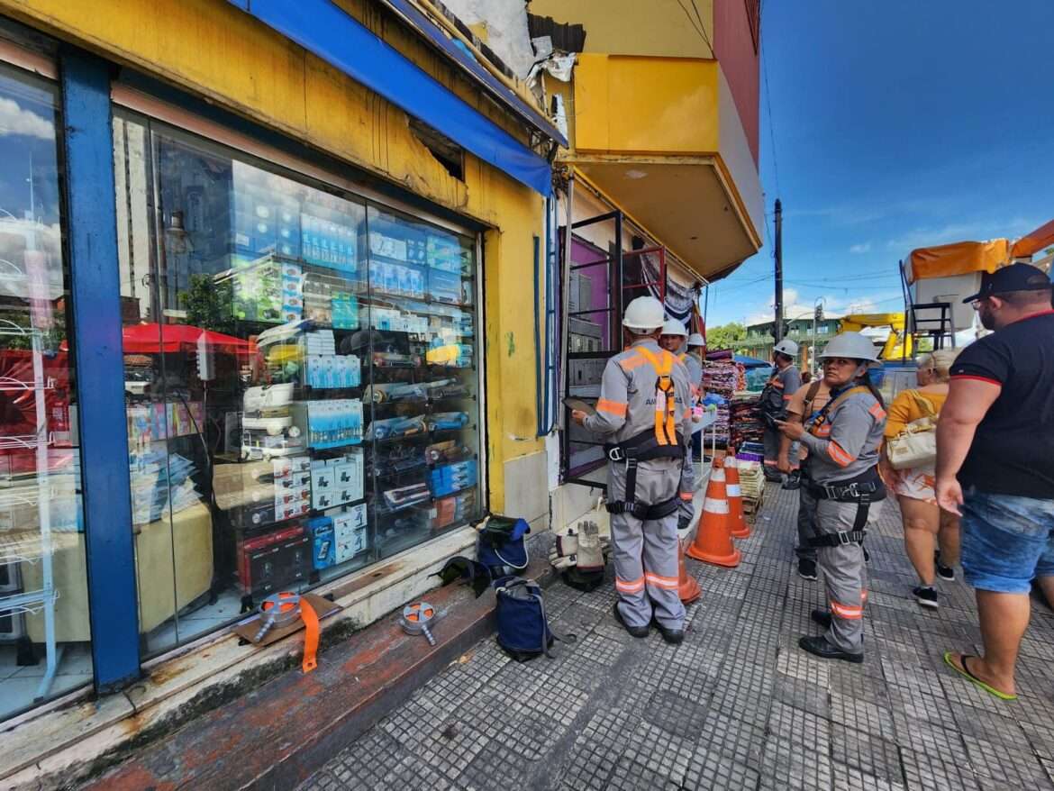 Amazonas Energia identifica irregularidades na rede elétrica que comprometem a eficiência do serviço no Centro da cidade