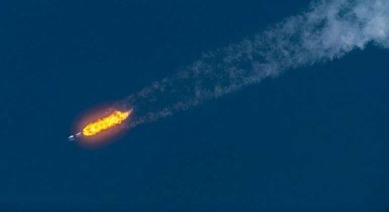 Satélite da SpaceX cai na Terra e é sinal de possível prejuízo milionário para Elon Musk
