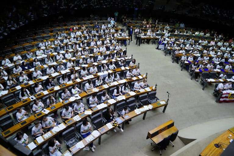 Abertas inscrições para educadores participarem do Câmara Mirim 2023