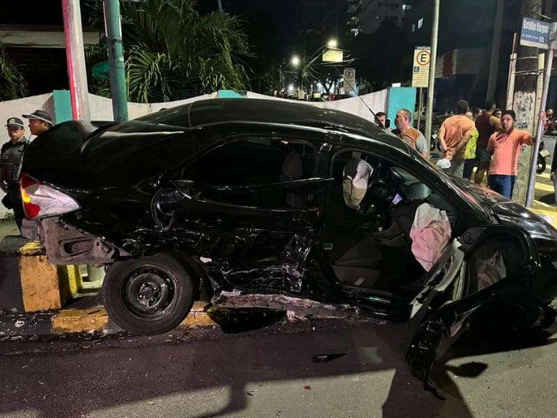 Mulher morre em acidente gravíssimo no Centro de Manaus