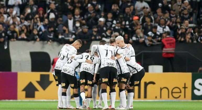 Corinthians visita Liverpool desafiando jejum em estreias na Libertadores