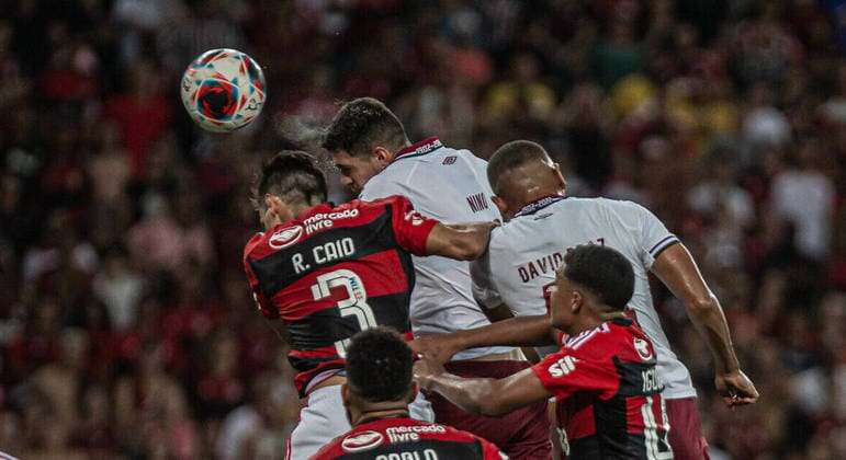 Flamengo e Fluminense iniciam final do Campeonato Carioca neste sábado