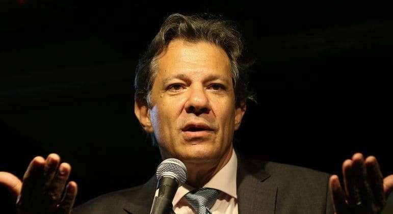 PT vê ponto crítico em 'trava no gasto público' em pacote de Haddad