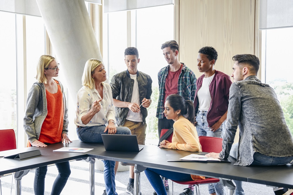 Lacuna entre o ensino superior e o mercado de trabalho ainda é desafio