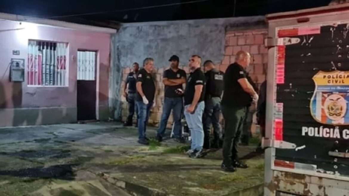 Pistoleiros invadem casa e matam três em Manaus