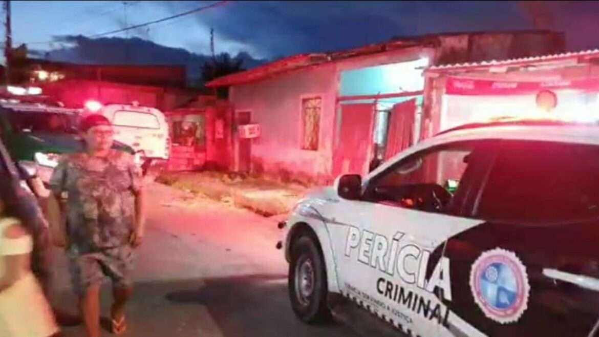 Adolescente é morto a tiros e facadas durante briga no Mutirão