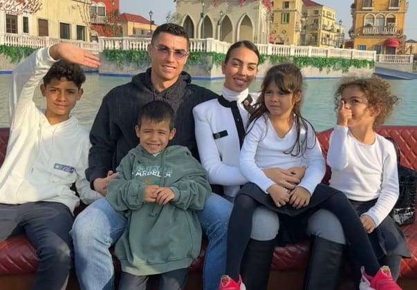 Possível separação de Cristiano Ronaldo e Georgina deixaria modelo com casa de R$ 45 milhões