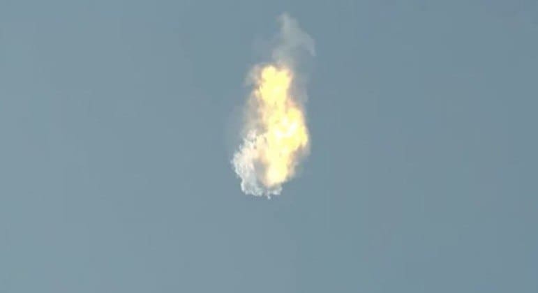 Starship: foguete mais poderoso do mundo, da SpaceX, explode no ar em seu 1º voo de teste