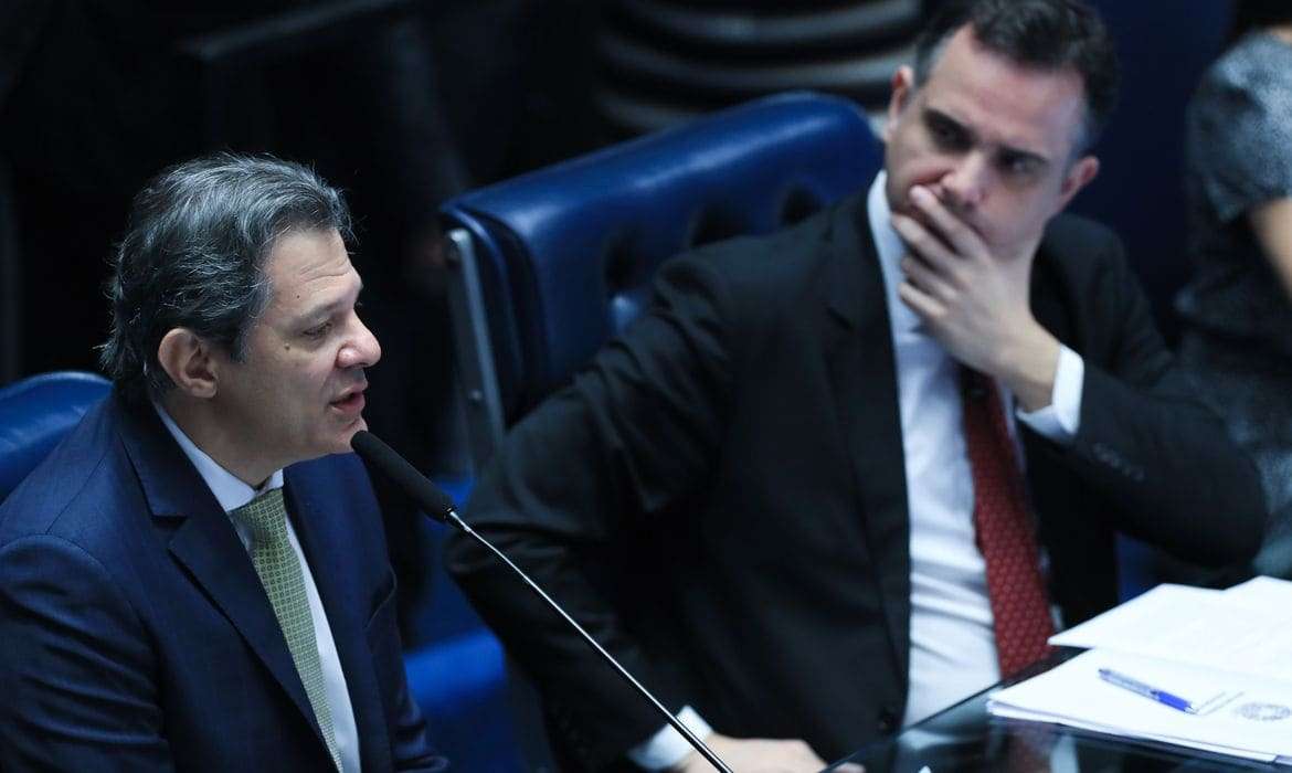 Haddad defende abertura da "caixa-preta" das renúncias fiscais