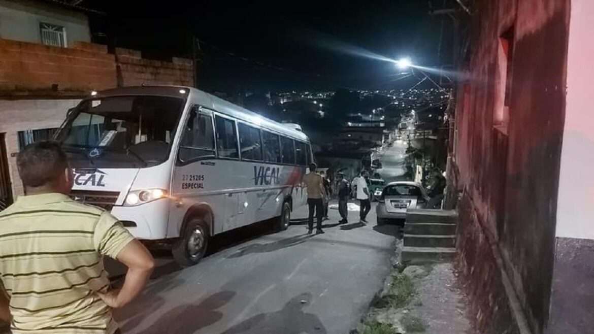 Mulher morre atropela por micro-ônibus na zona Norte de Manaus