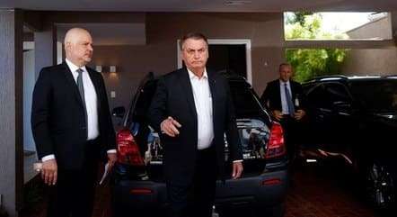 Bolsonaro nega fraude: 'Não existe adulteração da minha parte'