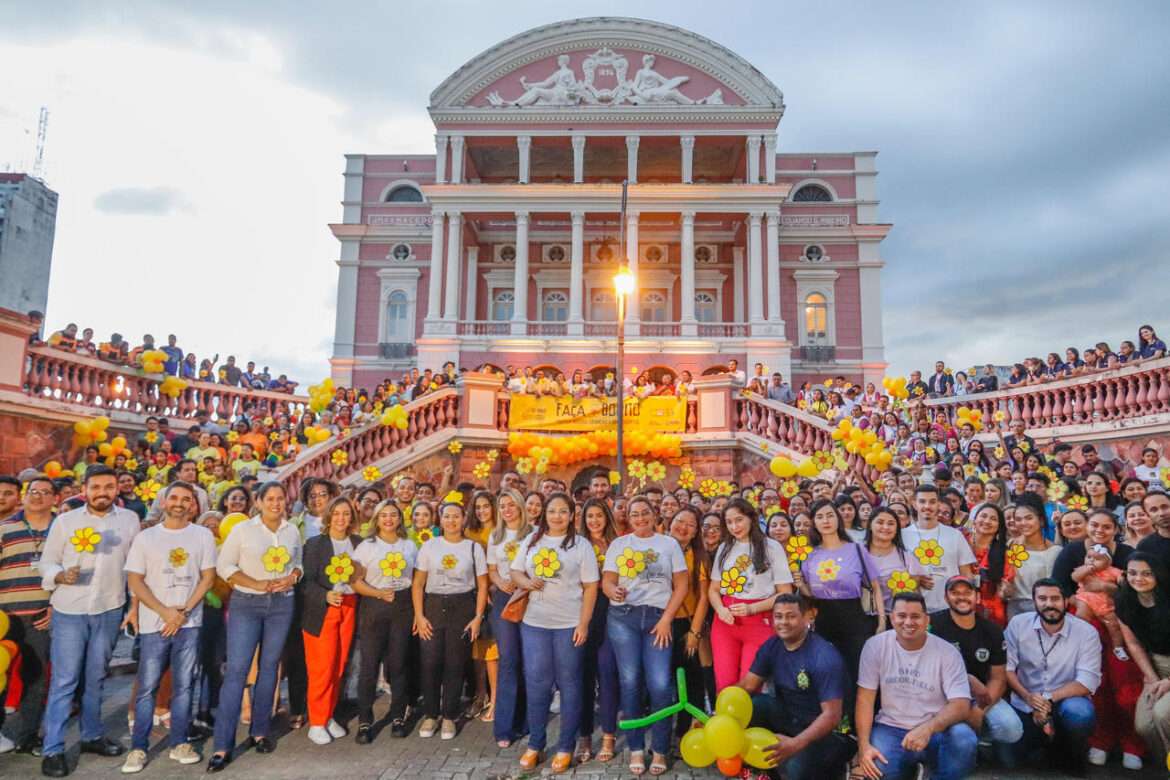 Faça Bonito: Teatro Amazonas é iluminado em alusão ao combate à exploração sexual de crianças e adolescentes