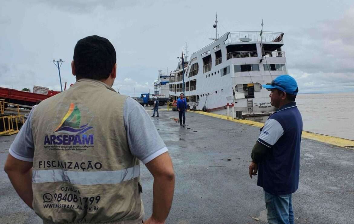 Arsepam divulga transporte hidroviário do Amazonas em feira internacional sobre navegação