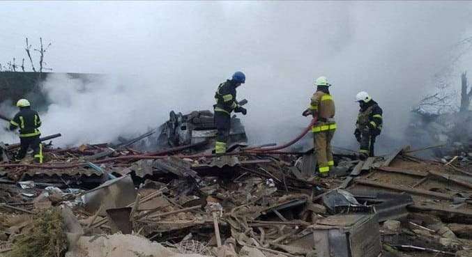 Novos ataques russos deixam casas destruídas e 34 feridos na Ucrânia