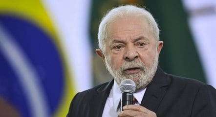 Lula diz que vai avaliar se permite exploração de petróleo na foz do rio Amazonas