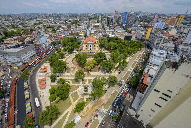 Comissão externa avalia paralisação de obras de creches em Manaus