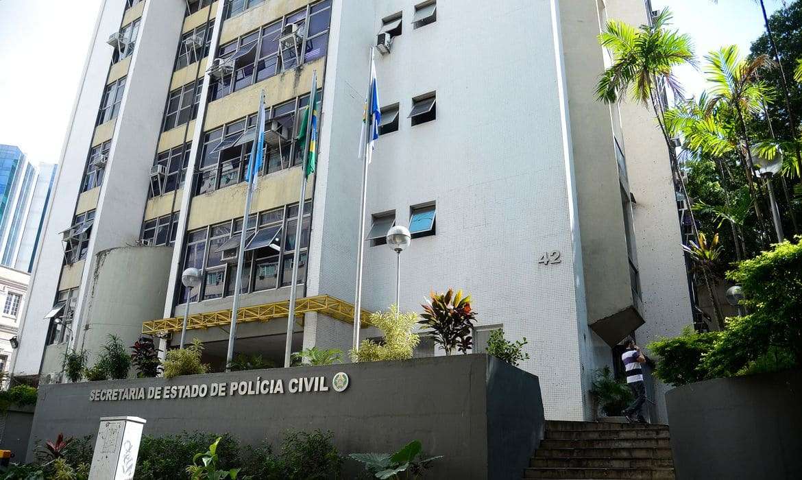 Polícia do Rio apura furto de equipamentos contratados pela Petrobras