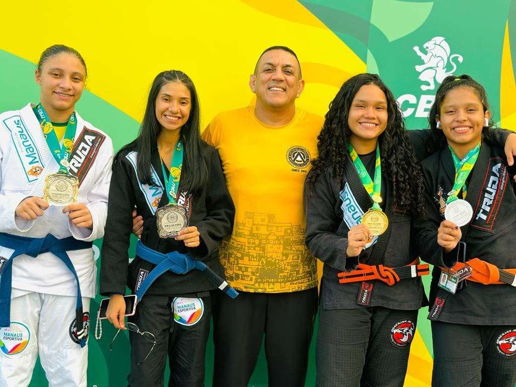 Atletas do programa ‘Manaus Olímpica’ ganham mais 11 medalhas no Brasileiro de Jiu-Jítsu, em SP