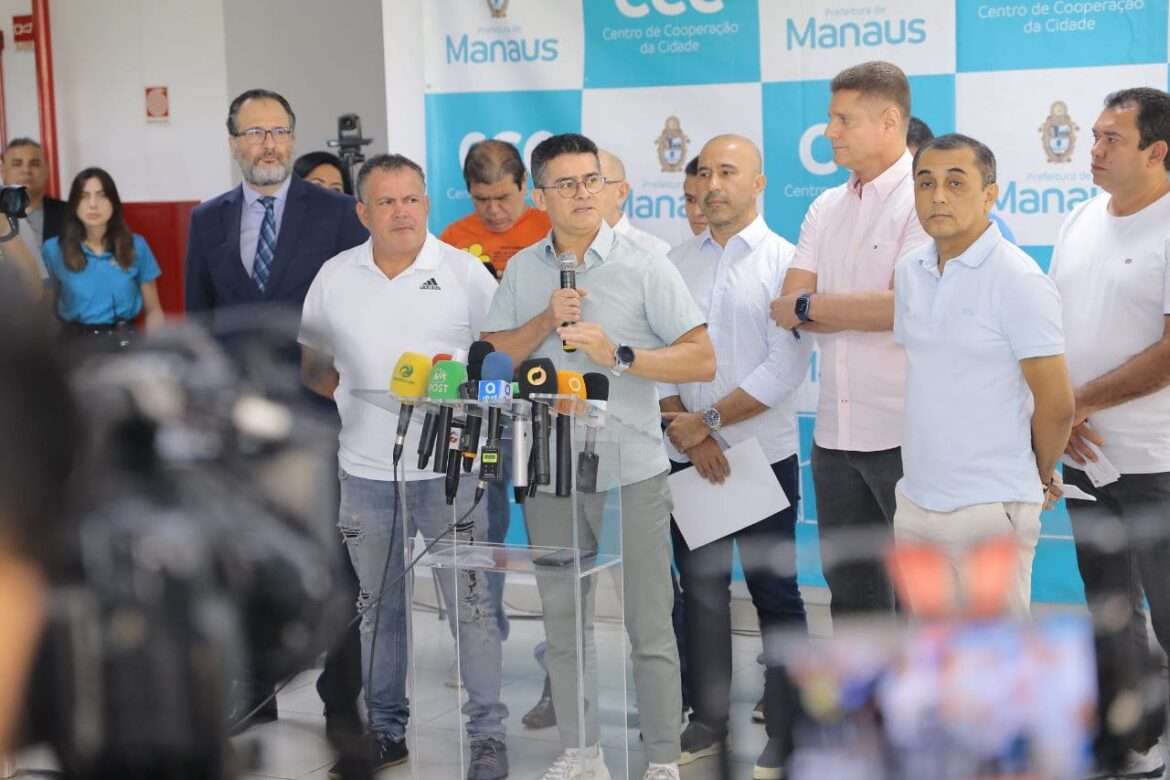 Após seis anos sem reajuste, Prefeitura de Manaus anuncia novo valor da tarifa do ônibus e garante aumento salarial aos trabalhadores do setor