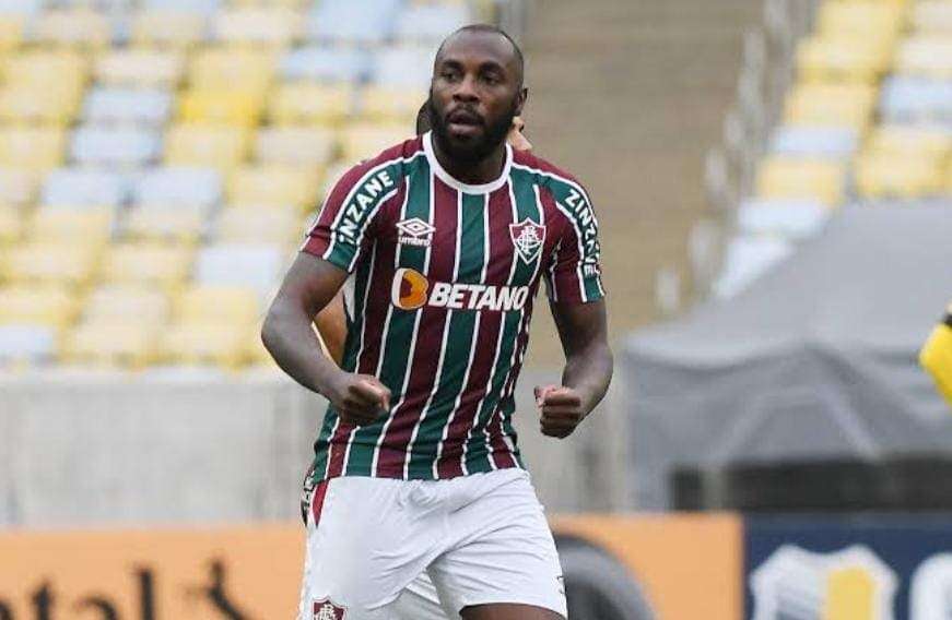 Conmebol suspende zagueiro Manoel, do Fluminense, por doping