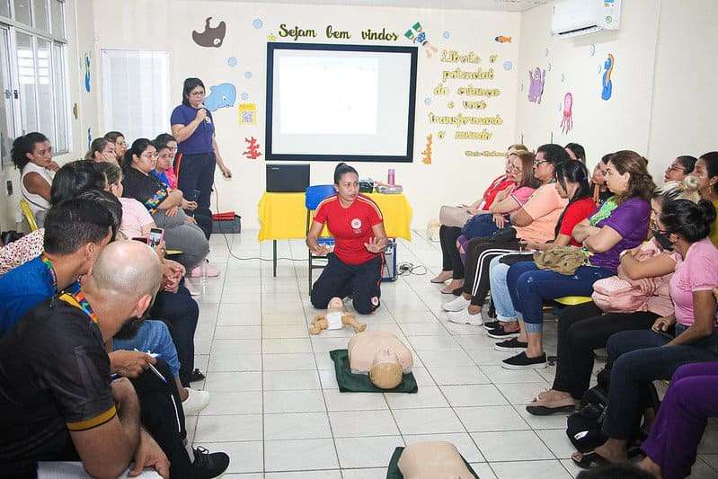 Prefeitura de Manaus promove curso de primeiros socorros a professores da educação infantil
