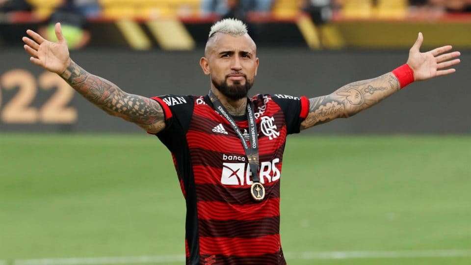 Vidal decide não renovar com Flamengo: 'Não continuarei no Brasil'