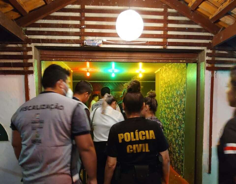 Polícia prende membro de grupo criminoso por envolvimento com tráfico de drogas, em Parintins