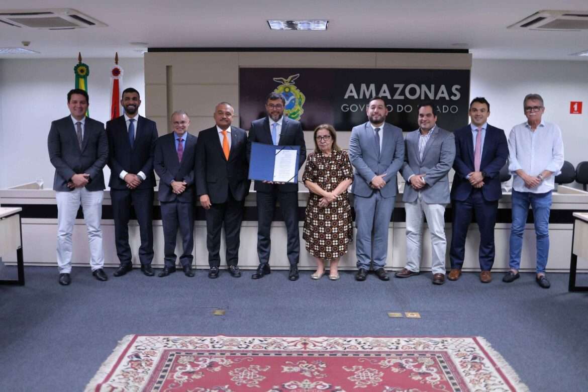 Governador Wilson Lima firma parceria com TJAM para avanço da regularização fundiária no estado