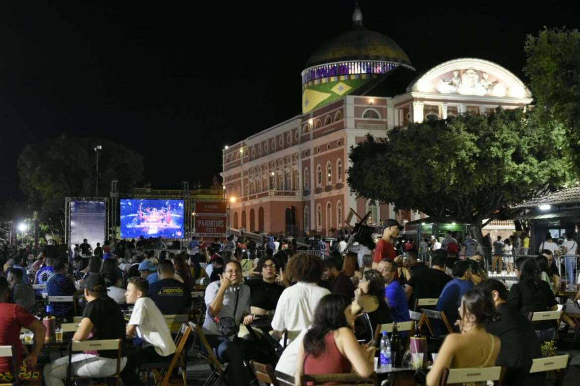 Festa dos Visitantes e Festival de Parintins serão transmitidos no Largo São Sebastião