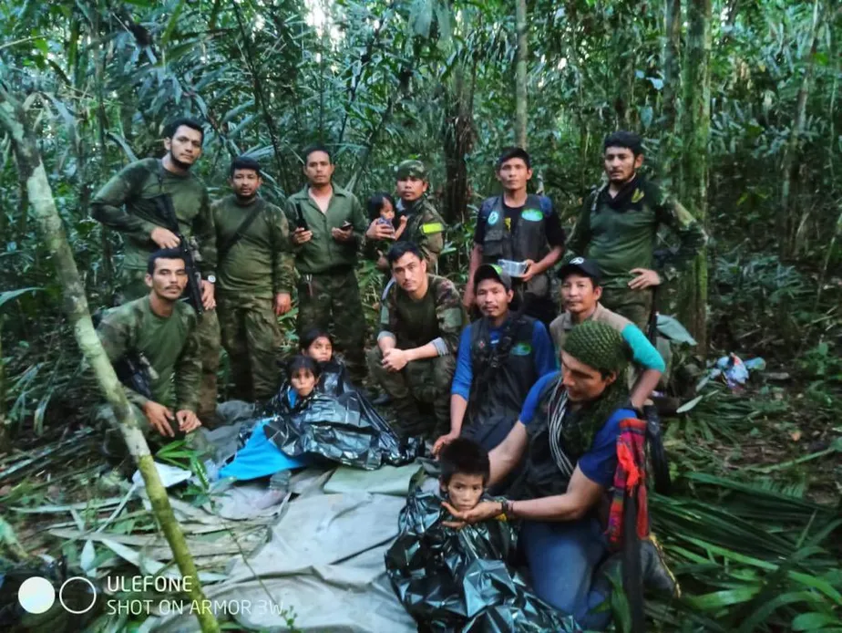 Crianças colombianas que se perderam na selva ouviram mensagem da avó pelo alto-falante