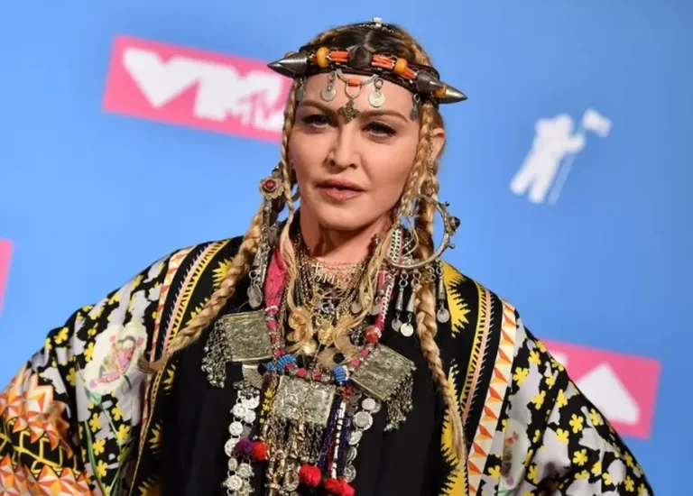 Madonna tem alta hospitalar e vai para casa, diz CNN