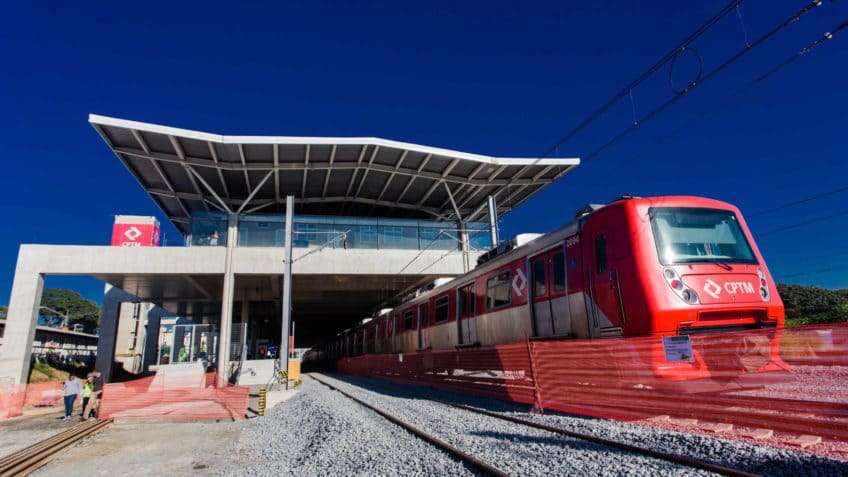 Funcionário da CPTM mata colega de trabalho e fere outro a tiros na Estação da Luz, em SP