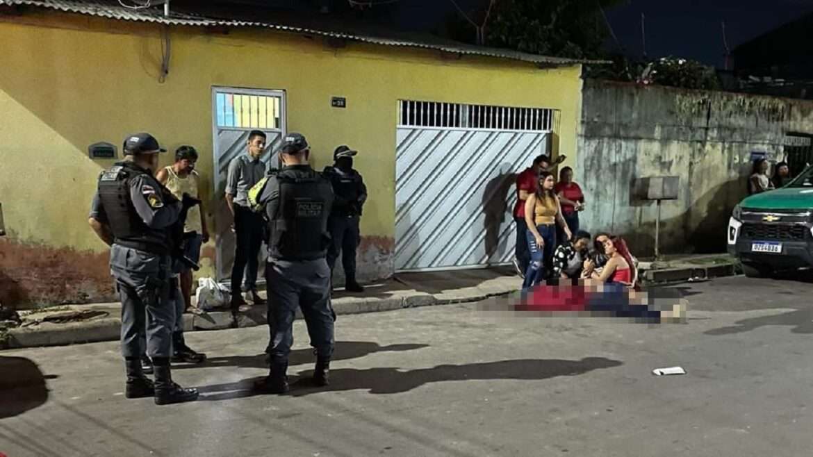 Homem é executado com pelo menos 10 tiros na zona Leste de Manaus