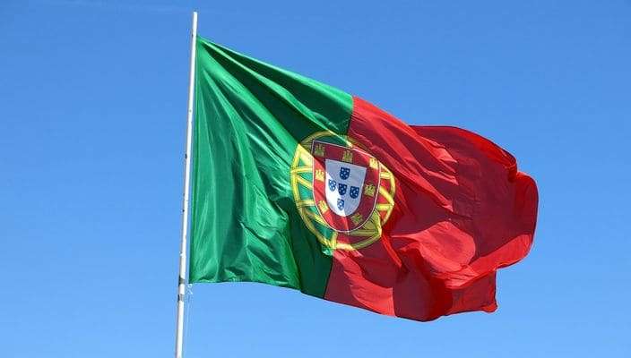 Ordem de Portugal proíbe novos advogados brasileiros no país; OAB reage