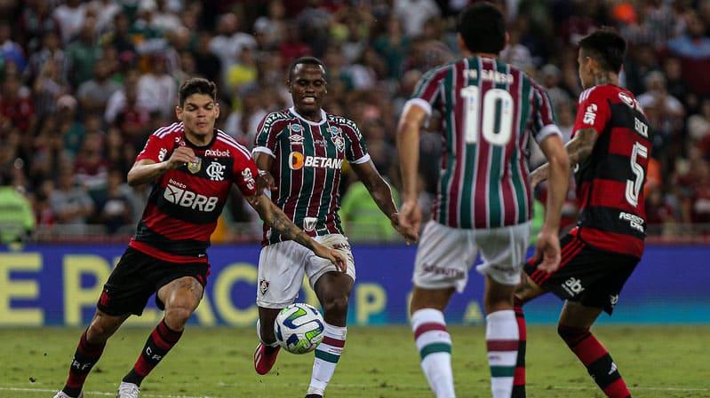 Flamengo e Fluminense ficam no empate no Maracanã