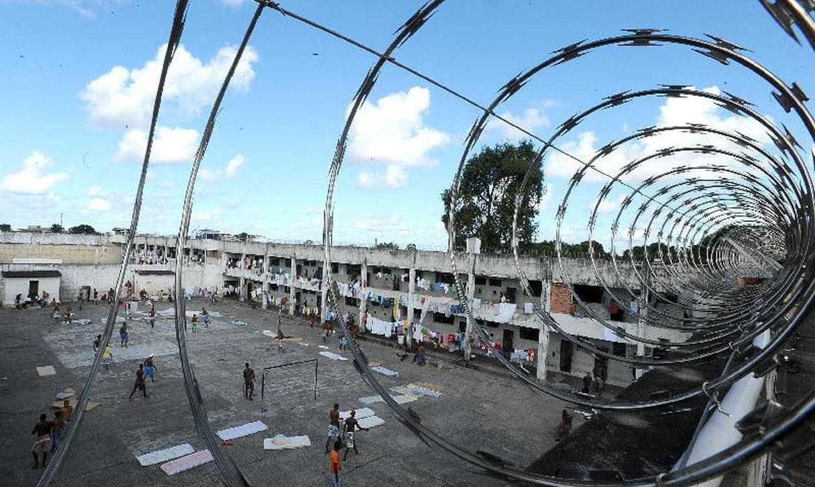 Rebelião em presídio do Acre chega ao fim com 5 mortes