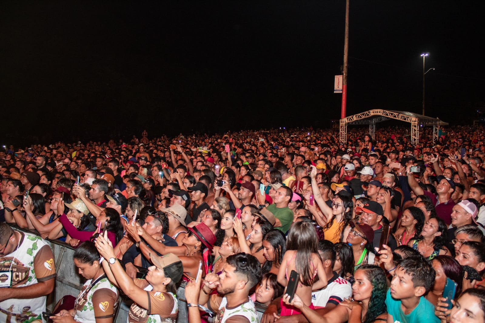 Festa do Cupuaçu bate recorde de público levando cerca de 200 mil pessoas à Presidente Figueiredo