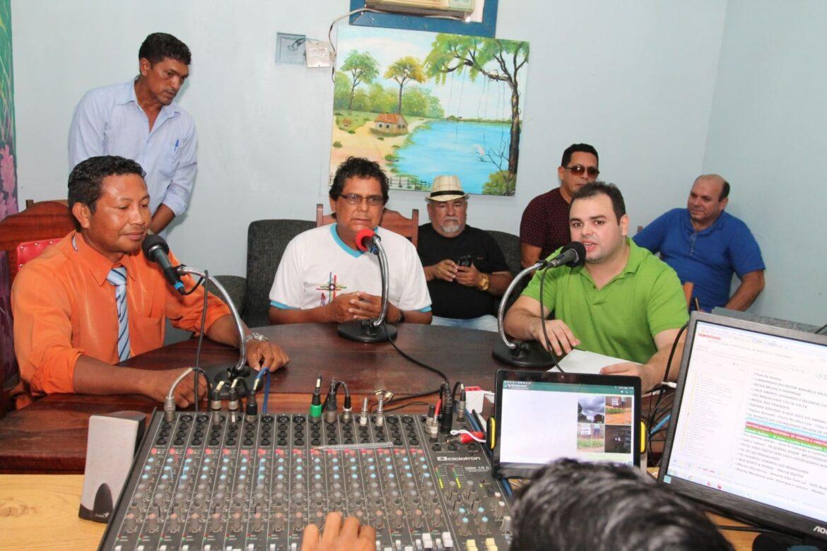 Proposta de Roberto Cidade pretende democratizar informação por meio da radiodifusão comunitária
